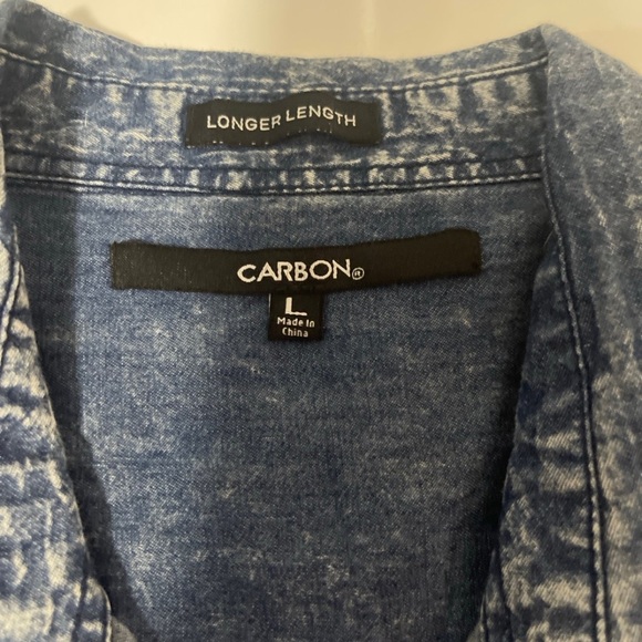 Men’s distressed short sleeve button down size large - Picture 2 of 6